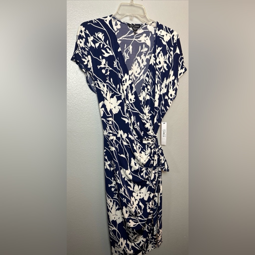 Maggy London Odette Wrap Dress Size 18 Women leaf Print Matte Jersey Preppy, NWT